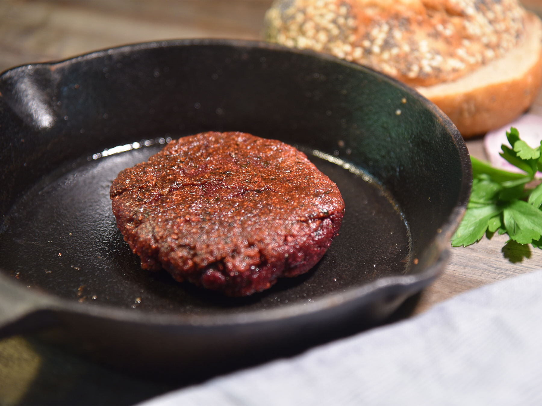 Hamburger de seitan fait maison au jus de betterave BERTYN RECETTE