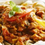 Vegetarian spaghetti Bolognese recipe: with vegetarian minced meat of seitan