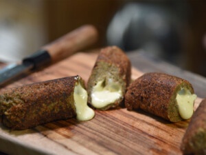 Seitan roll with reblochon cheese, the finest of appetizers