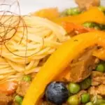 Stir-fried vegetables with seitan, noodles and turmeric