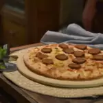 recept voor eiwitrijke, koolhydraat arme worst voor op vegan pizza